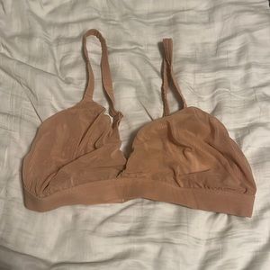 Skims bra in tan